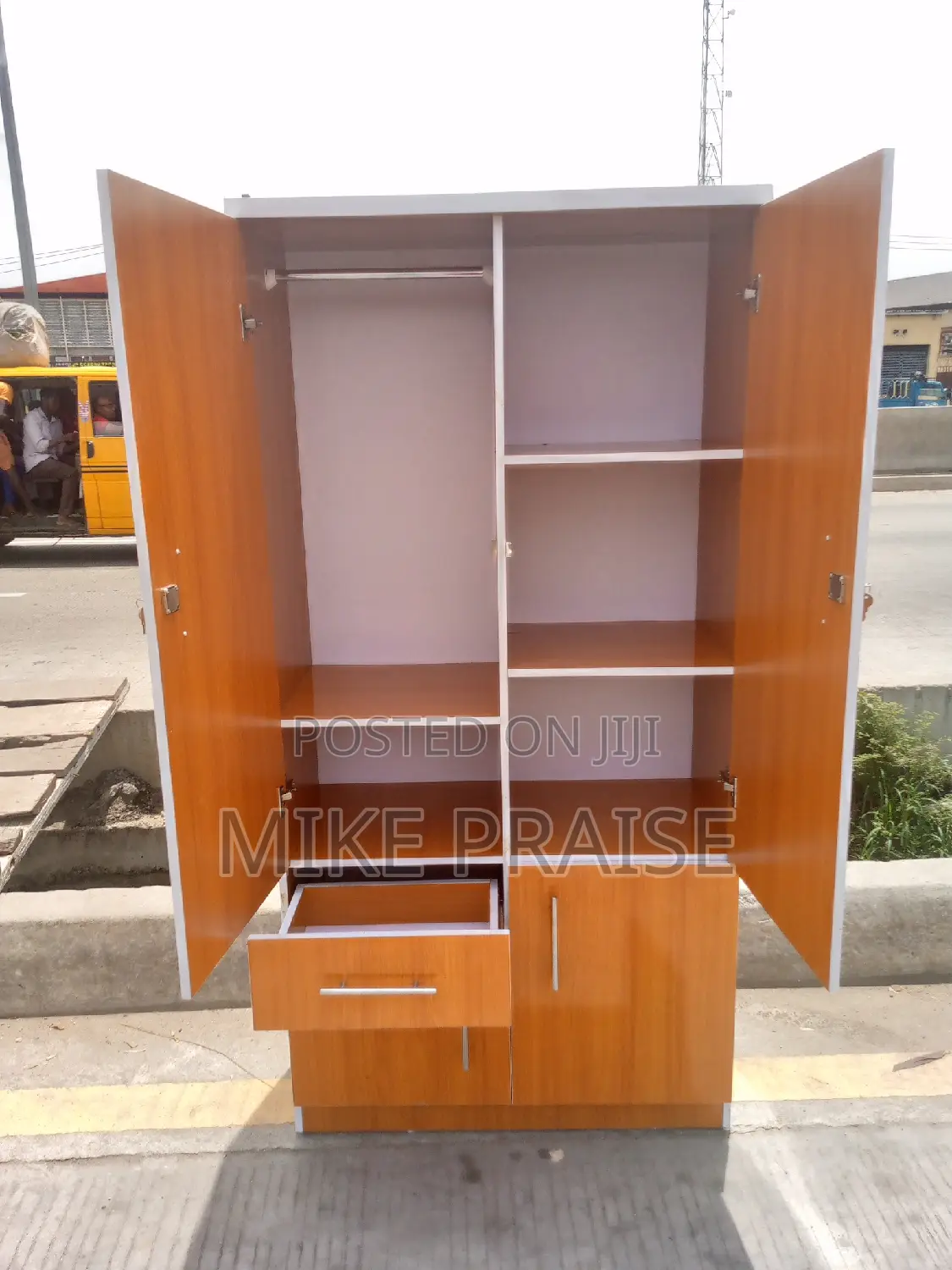 A Quality 3ft Wide by 6ft Tall Wardrobe
