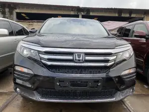 Honda Pilot Touring 4dr SUV 4WD (3.5L 6cyl 9A) 2017 Black