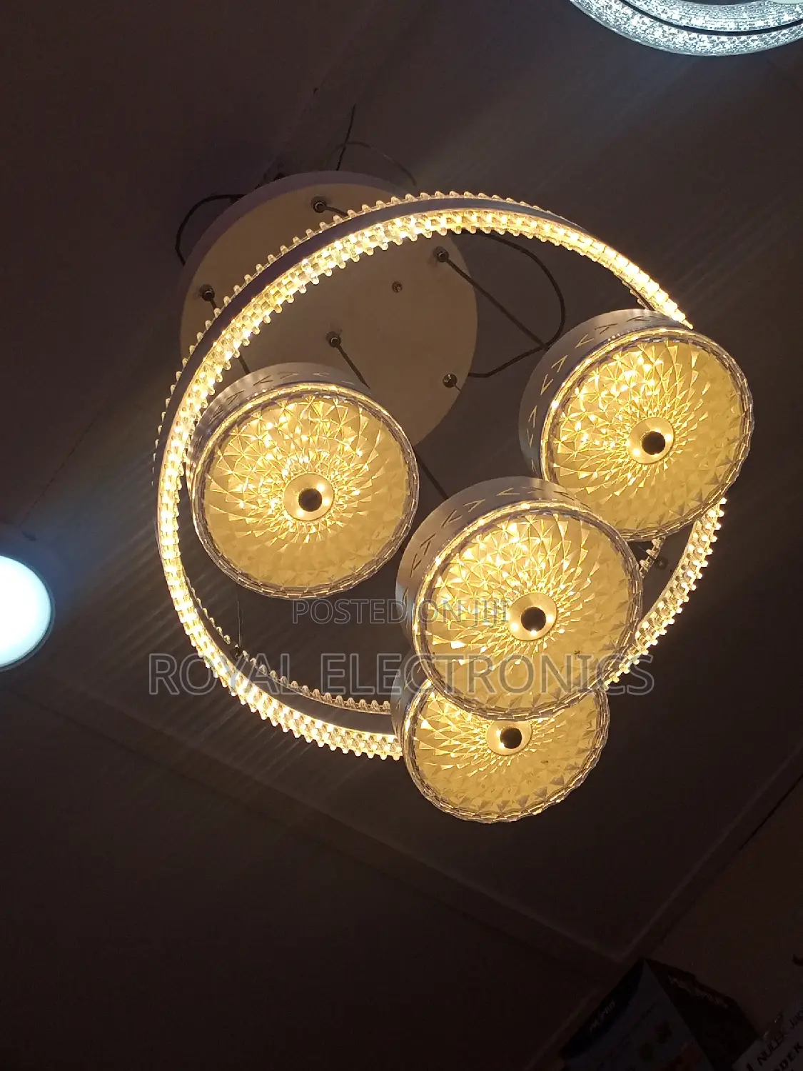 Multicolor 4-Drop Led Chandelier Light