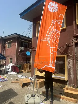 Giant Pole Feather Banners Printing for Outdoor Events