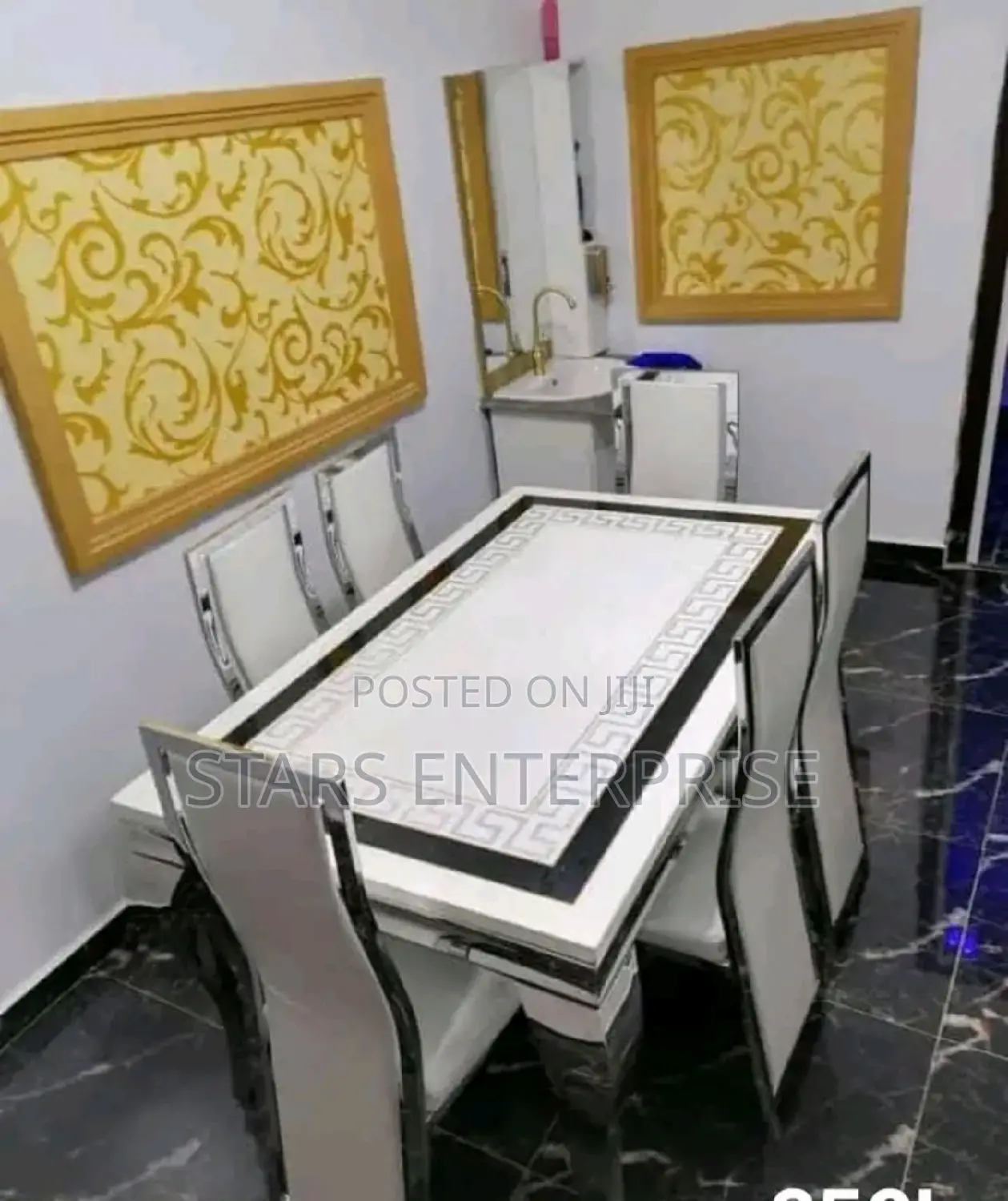 Dinning Table With 6 Chairs