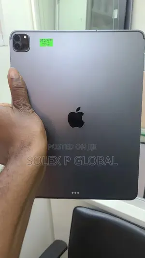 Apple iPad Pro 12.9 (2022) 256 GB