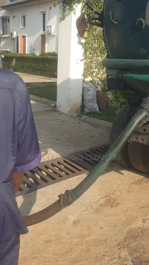 Septic Tank Evacuation