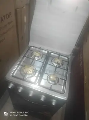 SONIK Standing 4 Burner Gas Cooker Automatic With Oven 2yrs