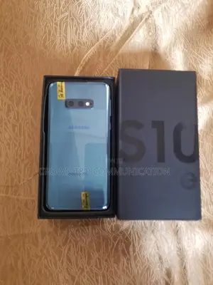 Samsung Galaxy S10e 128 GB Blue
