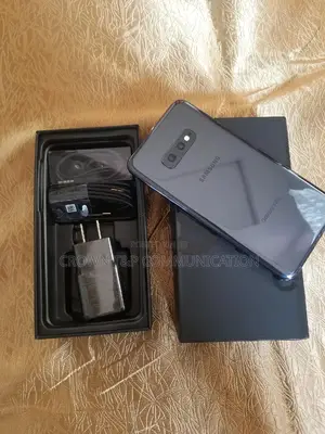 Samsung Galaxy S10e 128 GB Black
