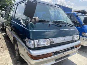 Mitsubishi Delica 2004 Green