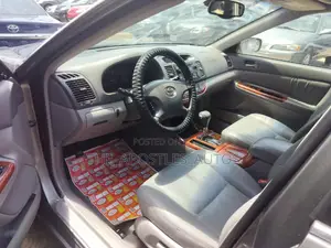Toyota Camry 2004 Gray