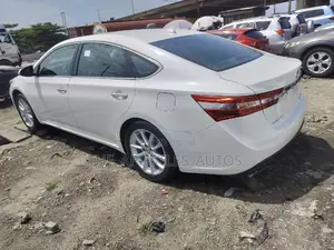 Toyota Avalon 2014 White