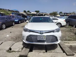 Toyota Avalon 2014 White