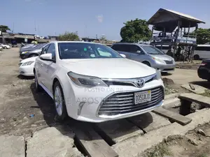 Toyota Avalon 2014 White