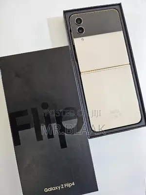 Samsung Galaxy Z Flip4 128 GB Gold