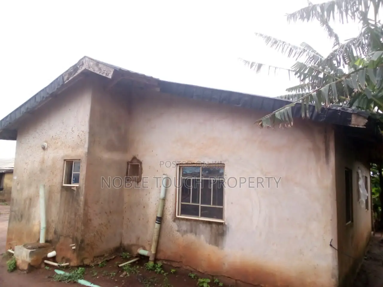 3bdrm Bungalow in Lusada Agbara Lagos for sale