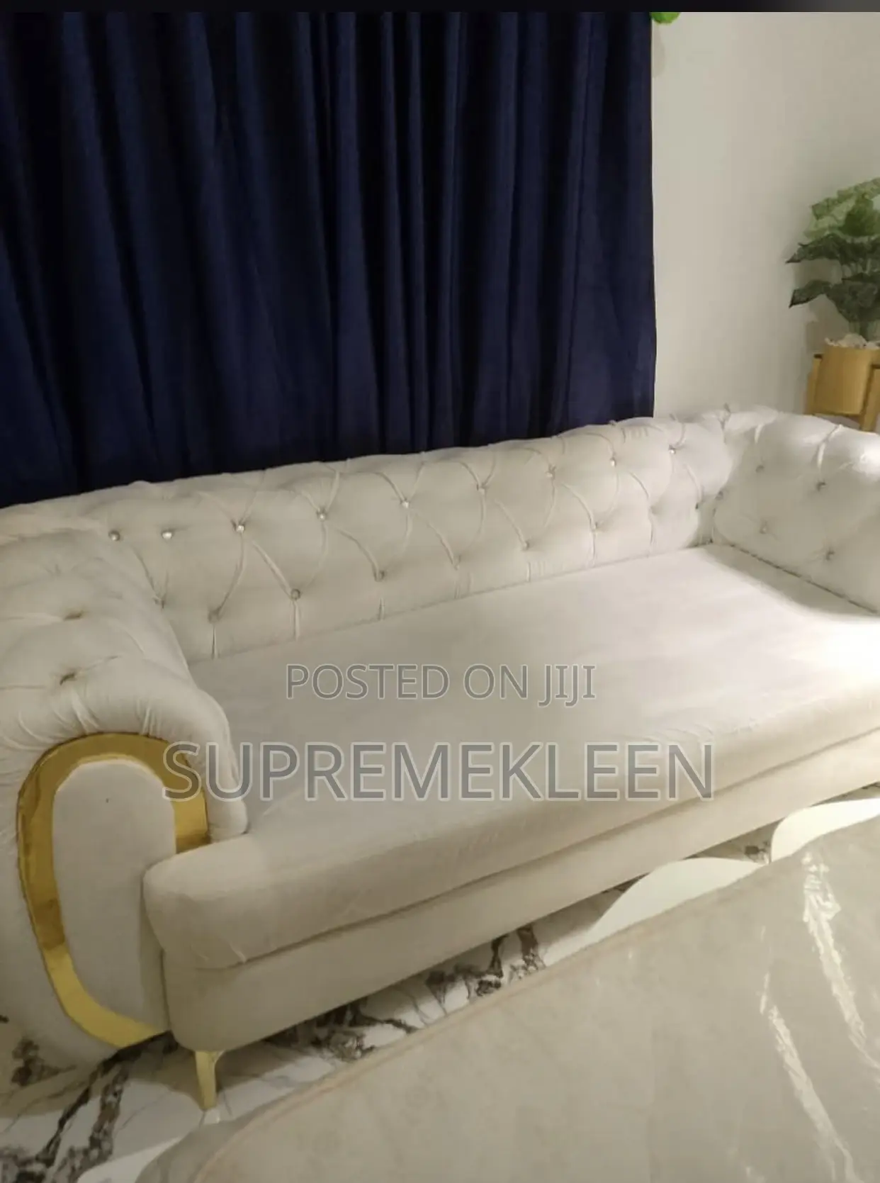 Sofa Cleaning With Supreme Kleen