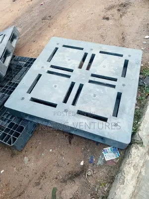 Photo - Heavy Duty Rugged Pallet