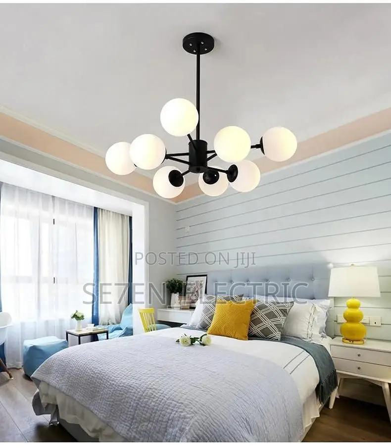 Nordic Chandelier Light 8hands