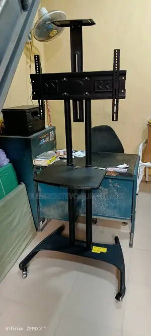 Mobile Plazma Tv Stand 75 Inches Down to 32 Inches