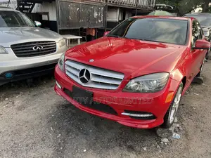 Mercedes-Benz C300 2008 Red