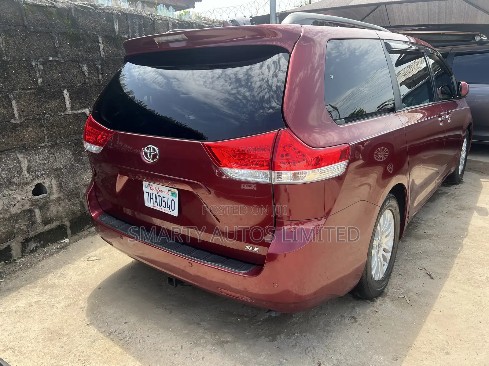 Toyota Sienna 2013 Red