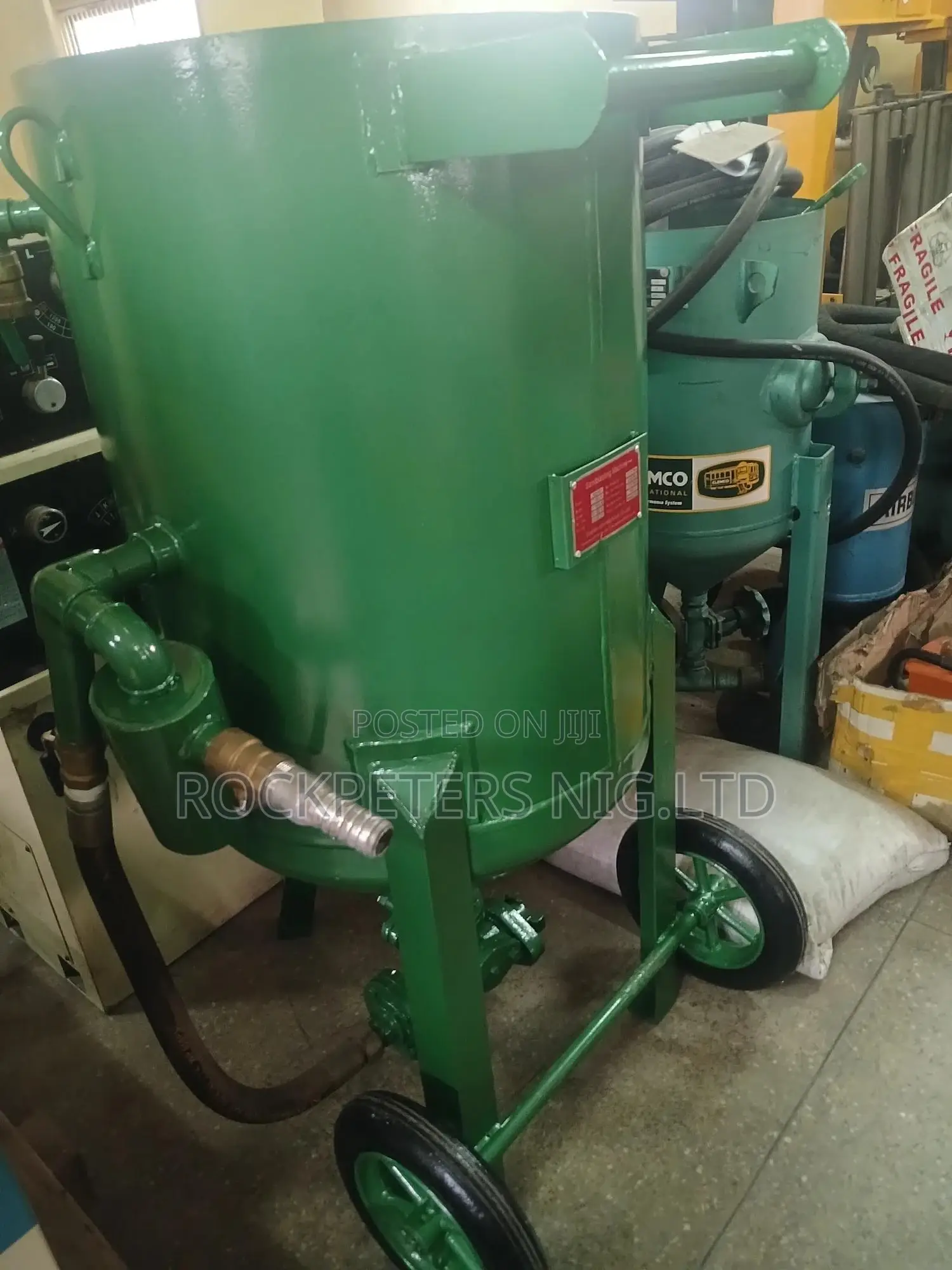 200l Q0200 Sand Blasting Machine(Complete Accessories)