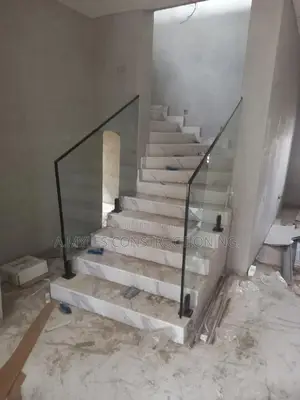 Spin Stircase Glass Rail
