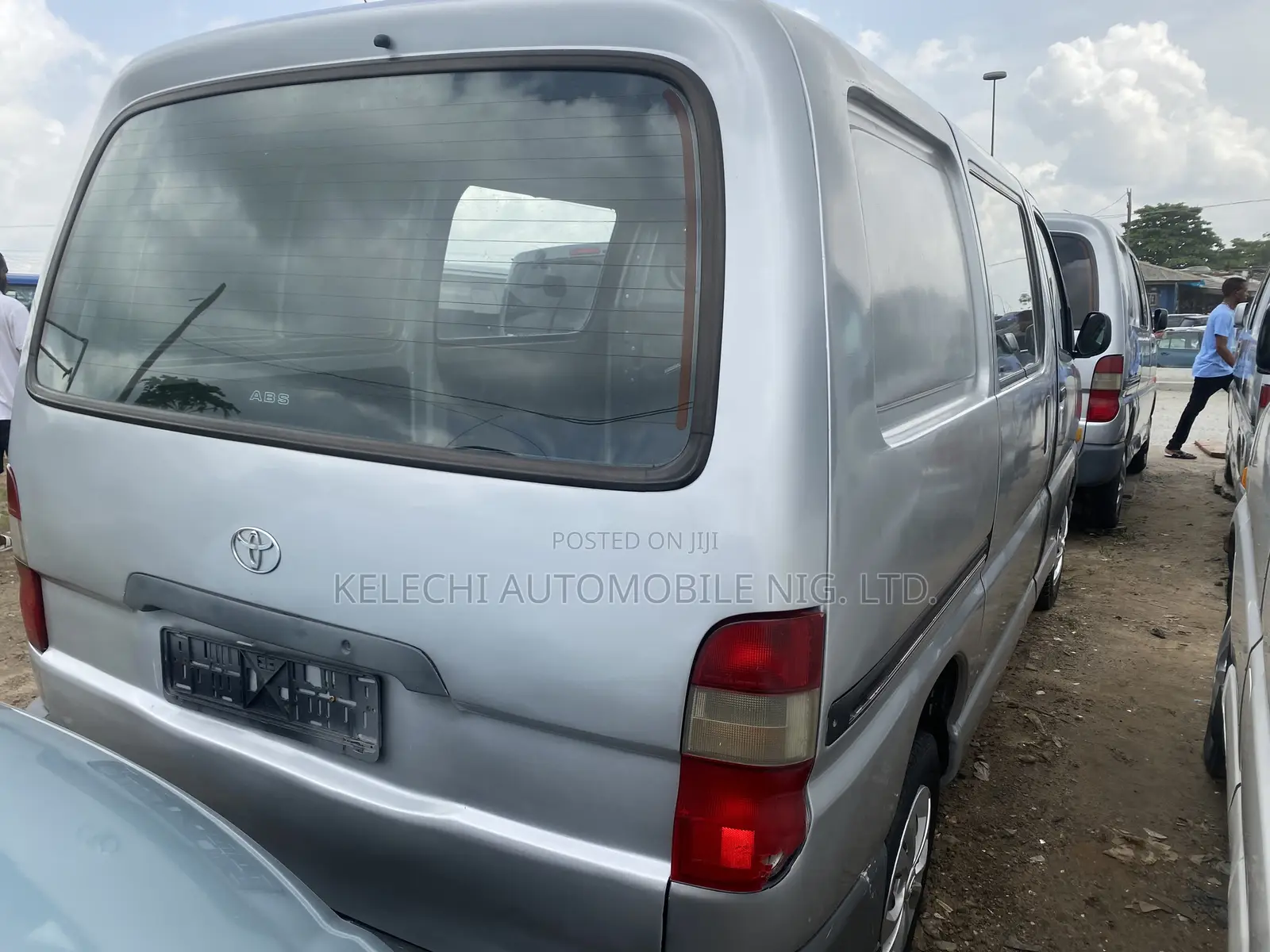 Toyota HiAce 2005 Silver