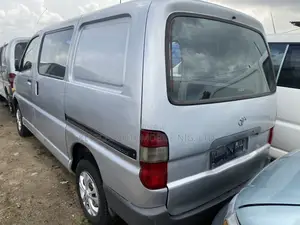 Toyota HiAce 2005 Silver