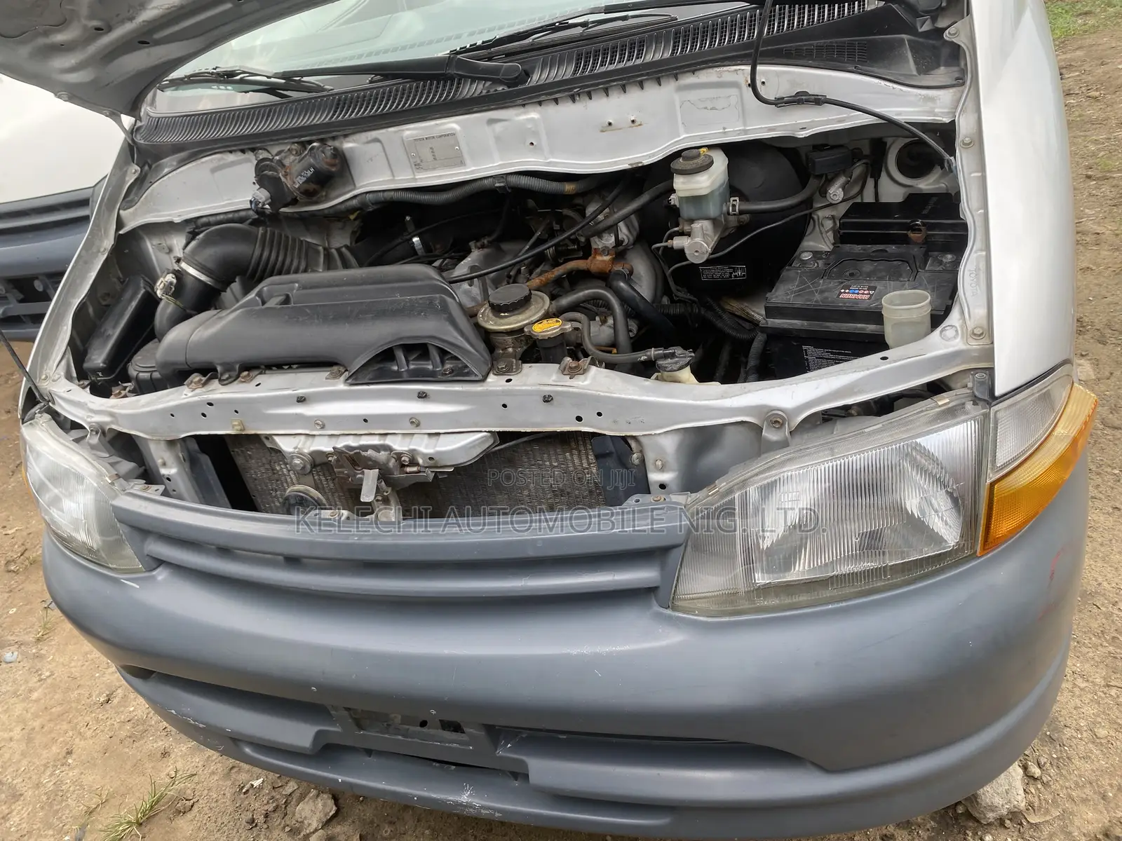 Toyota HiAce 2005 Silver