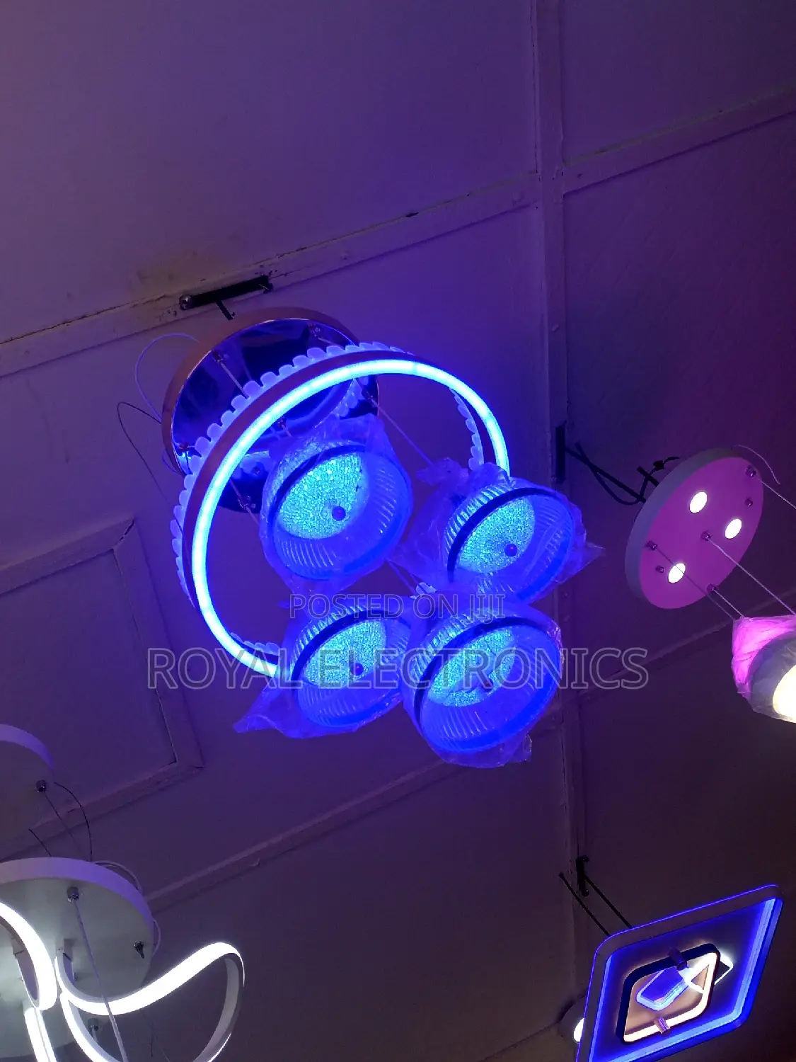 Latest 4-Box Multicolor Dropping Chandelier Light