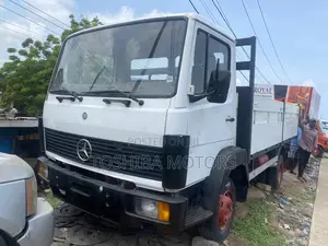 Mercedes Benz 814 Truck Foreign Used