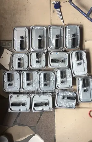 GLE Head Lamp Charger Mercedes Benz