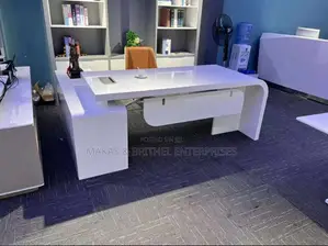 2.2miters Executive Standard Desk