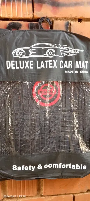 Nissan Footmart