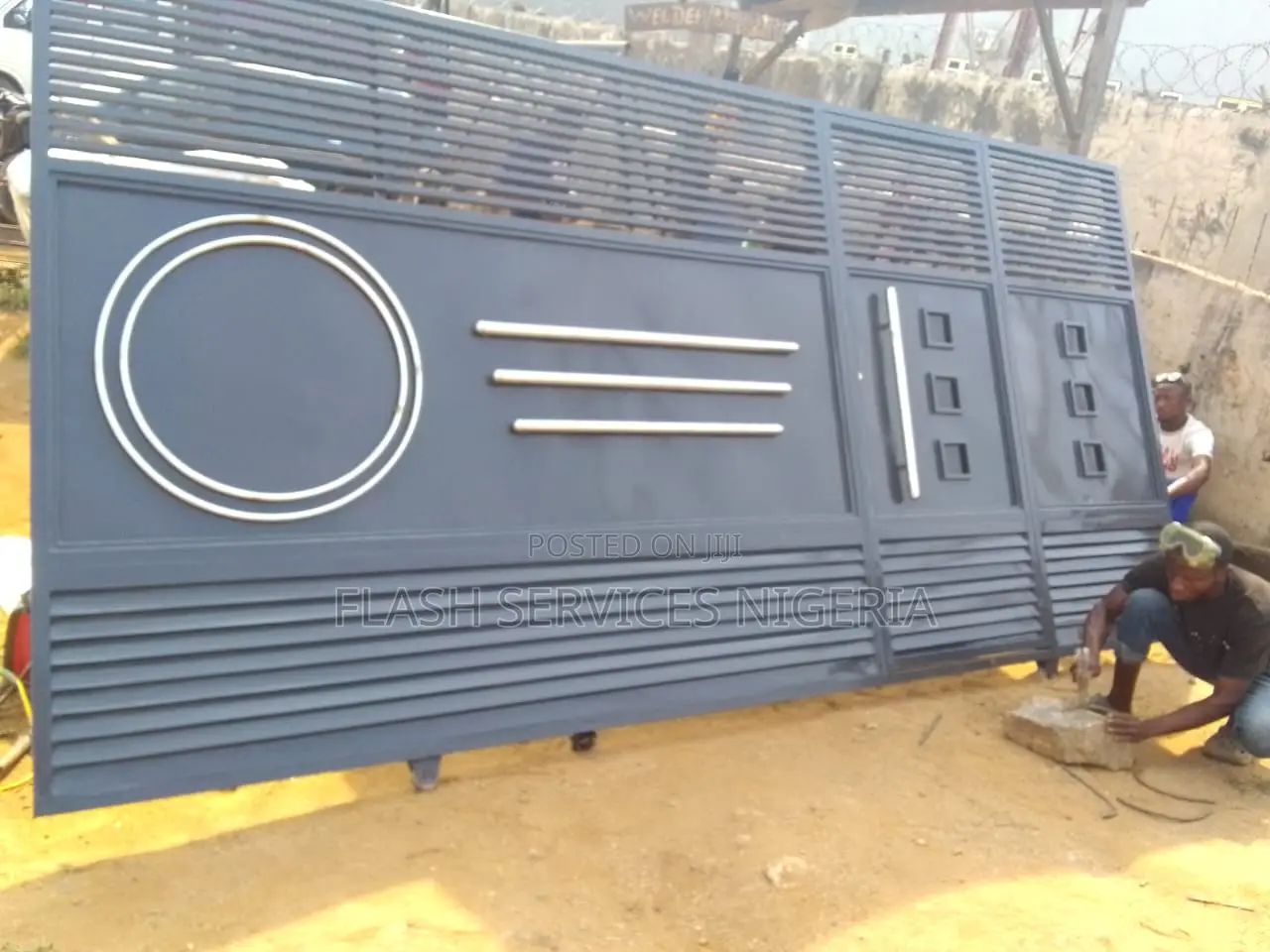 WELDER / Professional Welding / Metal Fabrications