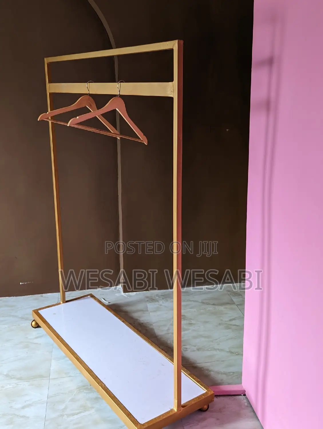Mobile Hanger With Base