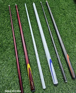 New Snooker Cue Sticks J90