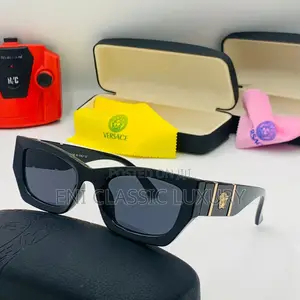 Original Luxury Eyewear Collection Prada Available in Store