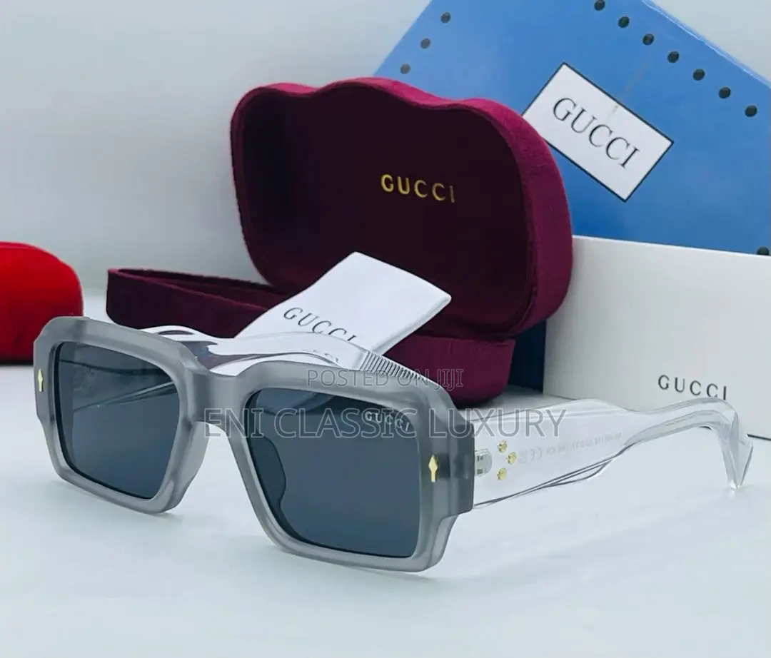 Original Luxury Eyewear Collection Prada Available in Store