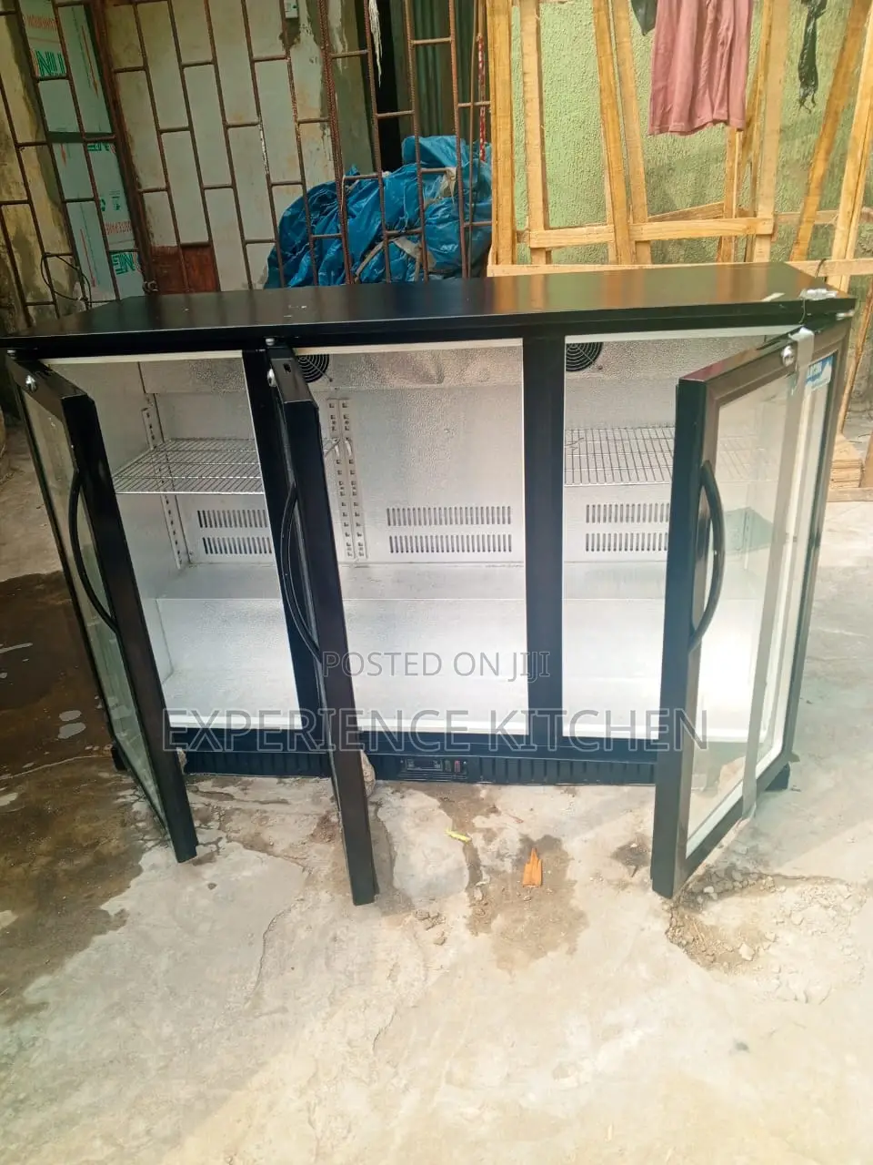 3 Doors Wine Chiller