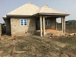 4bdrm Bungalow in Nichemtex Estate, Igbogbo for sale