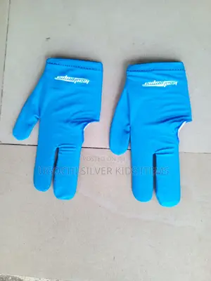 Lead Supper Snooker Glove Is Available