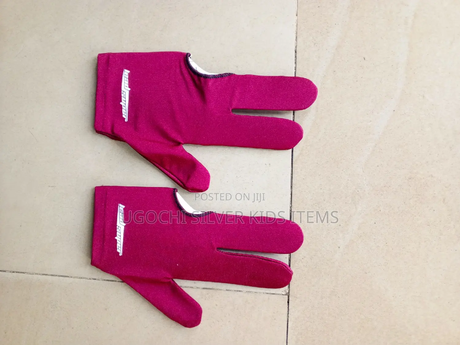Lead Supper Snooker Glove Is Available