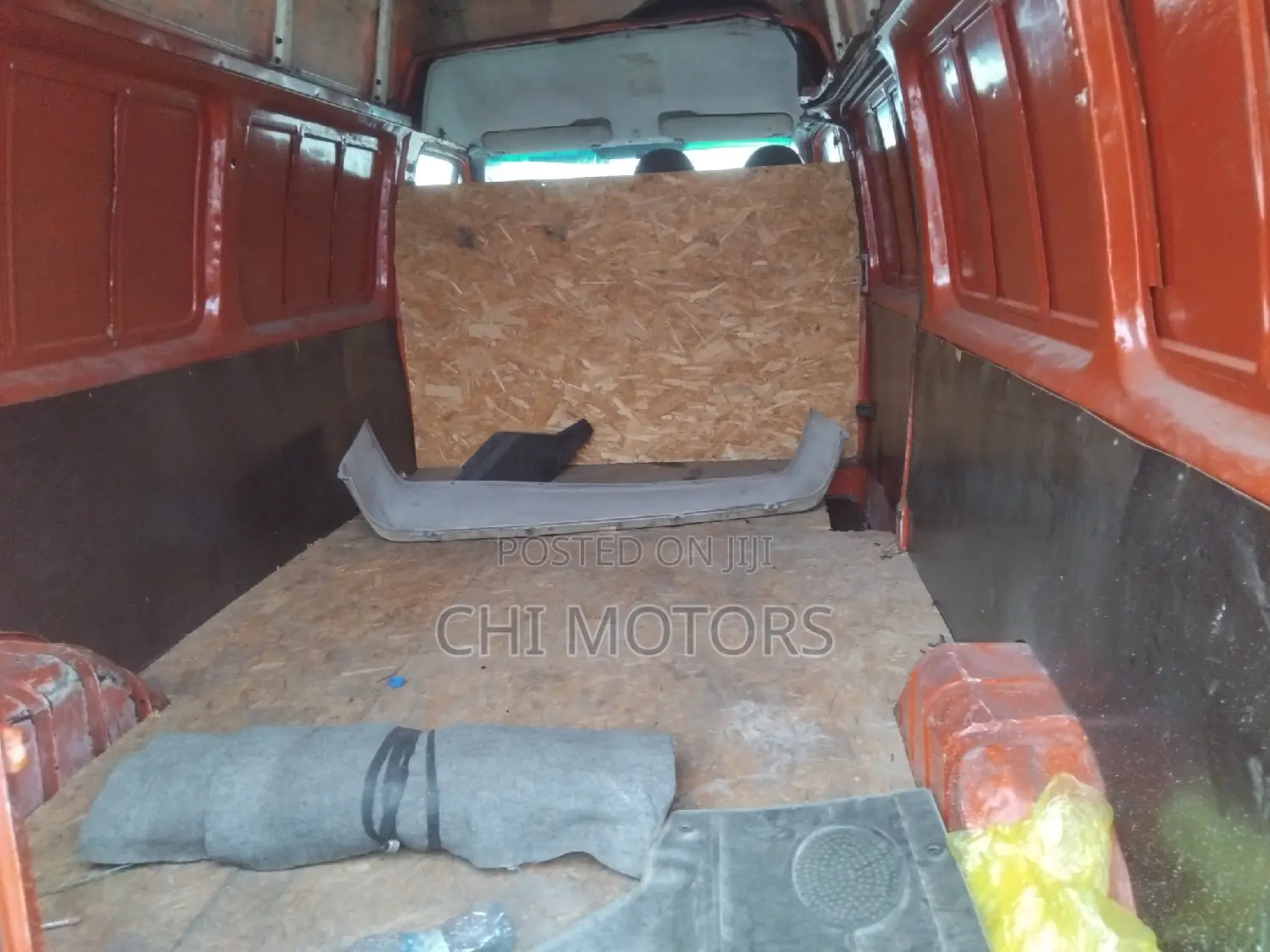 Ford Transit 2005 Red