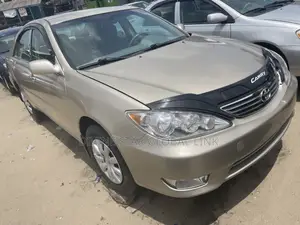 Toyota Camry 2003 Gold