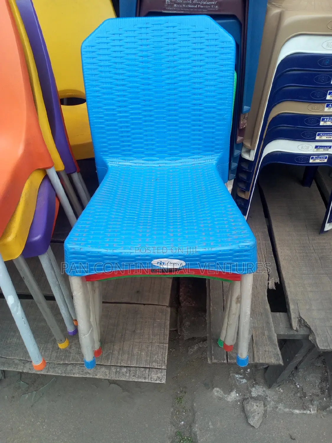 Armless Basket Design Plastic Chair