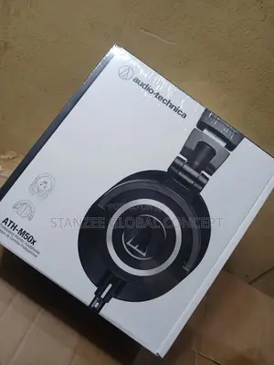 Audio‐Technica Ath‐M50x Professional Studio Monitor Headphones - Black