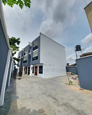 5bdrm Duplex in Maryland for sale