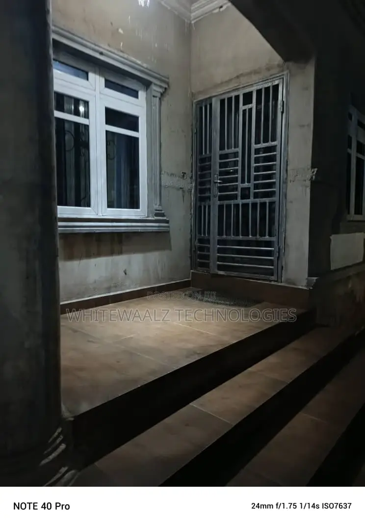 Furnished Studio Apartment in Rock Garden City, Phase 2 / Jikwoyi