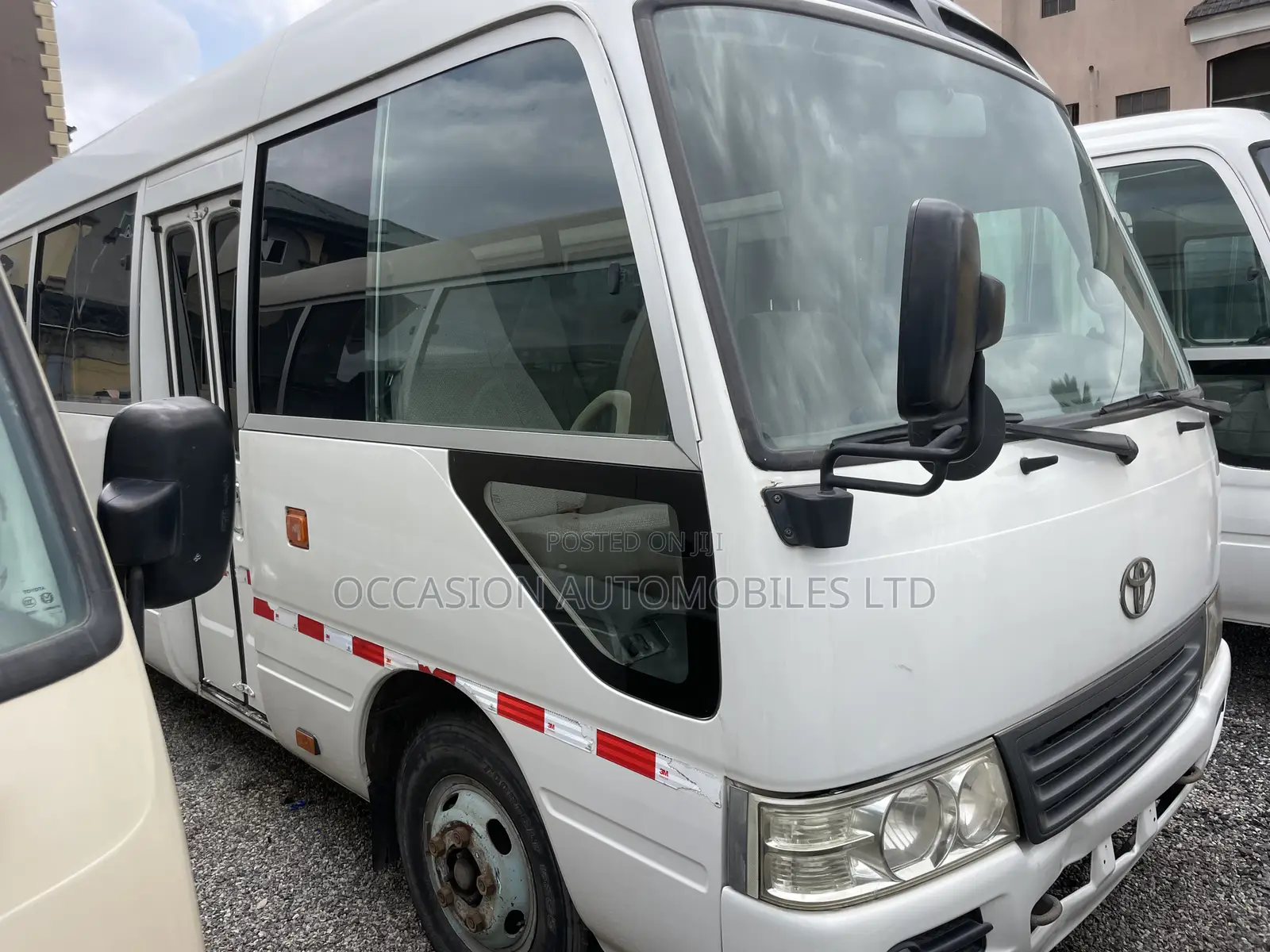 Toyota Coaster 2011 Gold