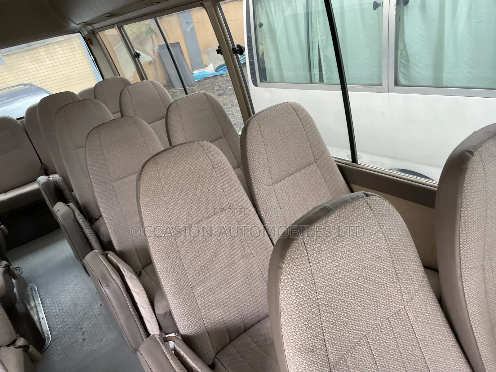 Toyota Coaster 2011 Gold